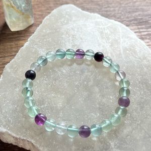 Fluorite bead stretch bracelet
